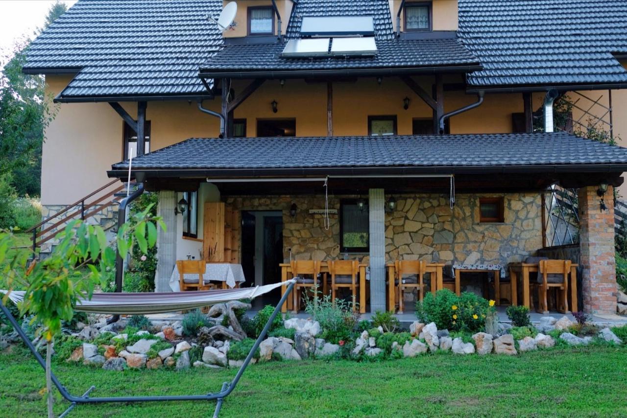 House Izvor Hotel Jezerce Kültér fotó